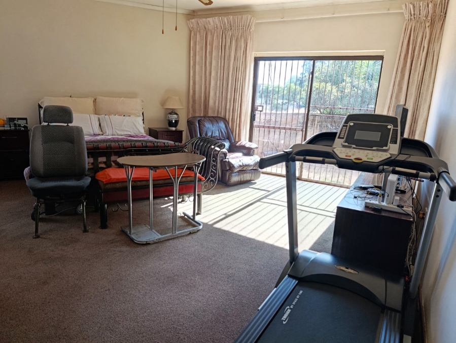 5 Bedroom Property for Sale in Spitskop SH Free State